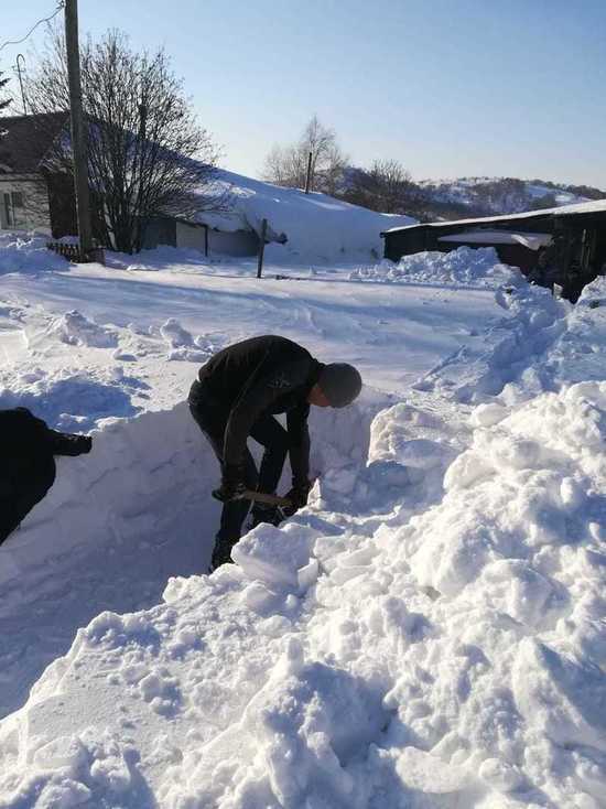 Алтайские села могут остаться без воды и еды из-за снегопадов
