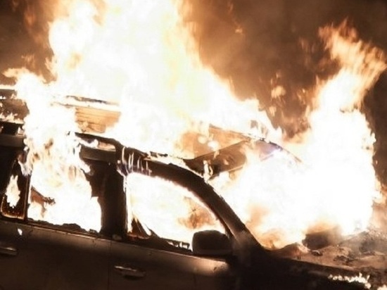 Работник архангельской автомойки спалил «крузак» и влетел на пару миллионов