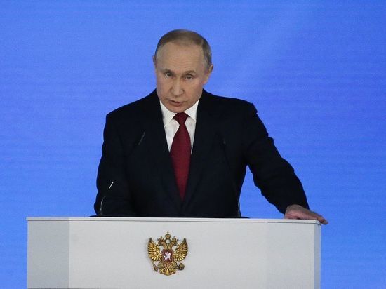Политолог объяснил предложение Путина сократить президентской срок: «Защита от дурака»