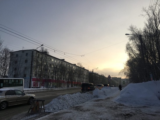 Парковку машин запретят в Мурманске во время уборки снега 30 января