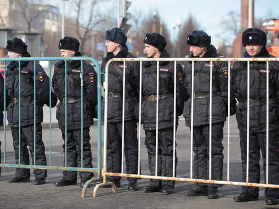 Эксперт рассказал, когда армия вмешается в ситуацию с эпидемией