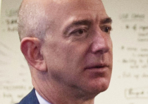 Стоимость акций компании Amazon увеличилась на 12% за четверть часа, за счет чего состояние ее основателя Джеффа Безоса стало больше на 13,2 миллиардов долларов