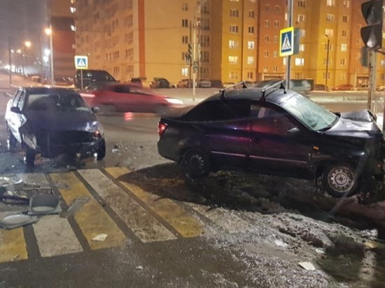  В Рязани на Большой столкнулись две машины