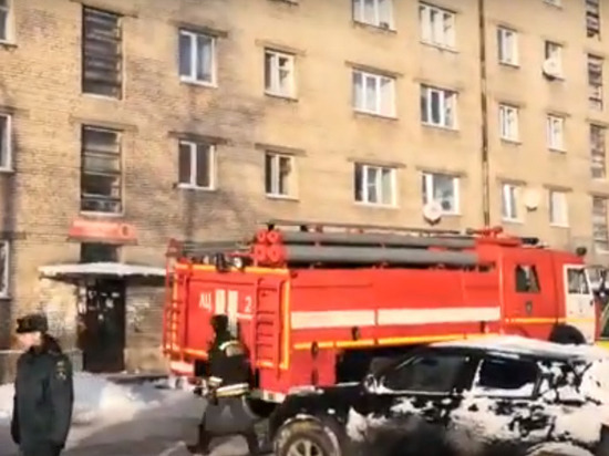 В бывшей общаге на окраине Архангельска в пожаре умерли четверо