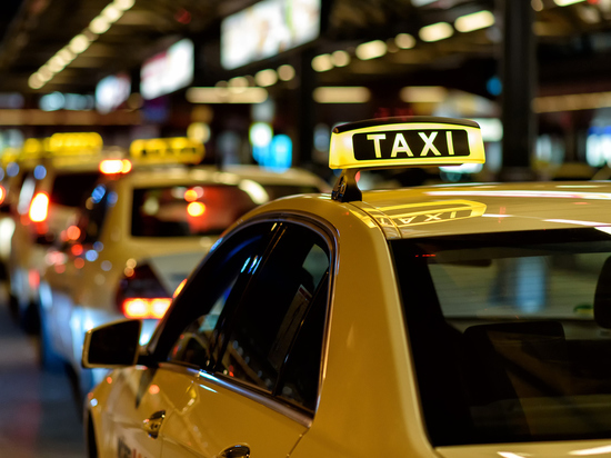 В Бурятии хотят ввести практику задержания машин нелегальных таксистов