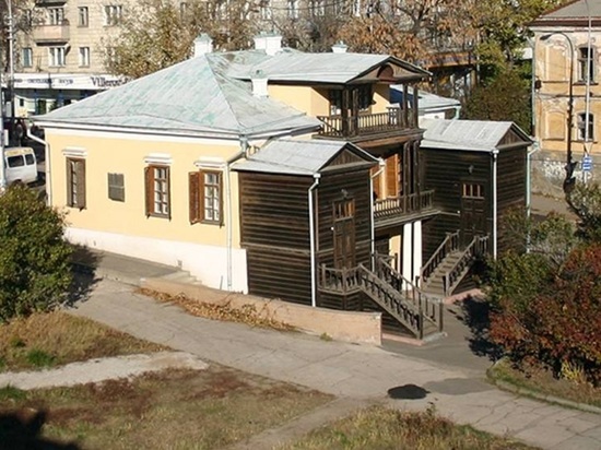 Уволилась директор музея-усадьбы Чернышевского Галина Муренина