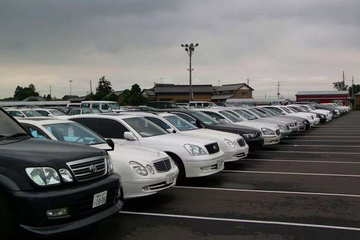 Машины в японии купить аукционы авто. Машины авторынок. Японский рынок автомобилей. Конфисковали автомобиль. Американский аукцион автомобилей.
