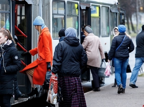 Транспортные карты появятся к апрелю в автобусах Пскова