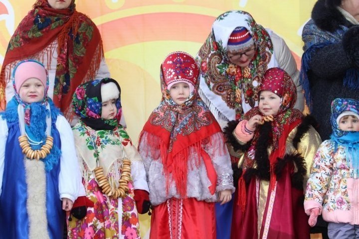 Русские-народные костюмы на масленицу