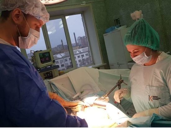 «Думал, рак»: врачи вырезали красноярцу 6-килограммовый жировик и сами удивились