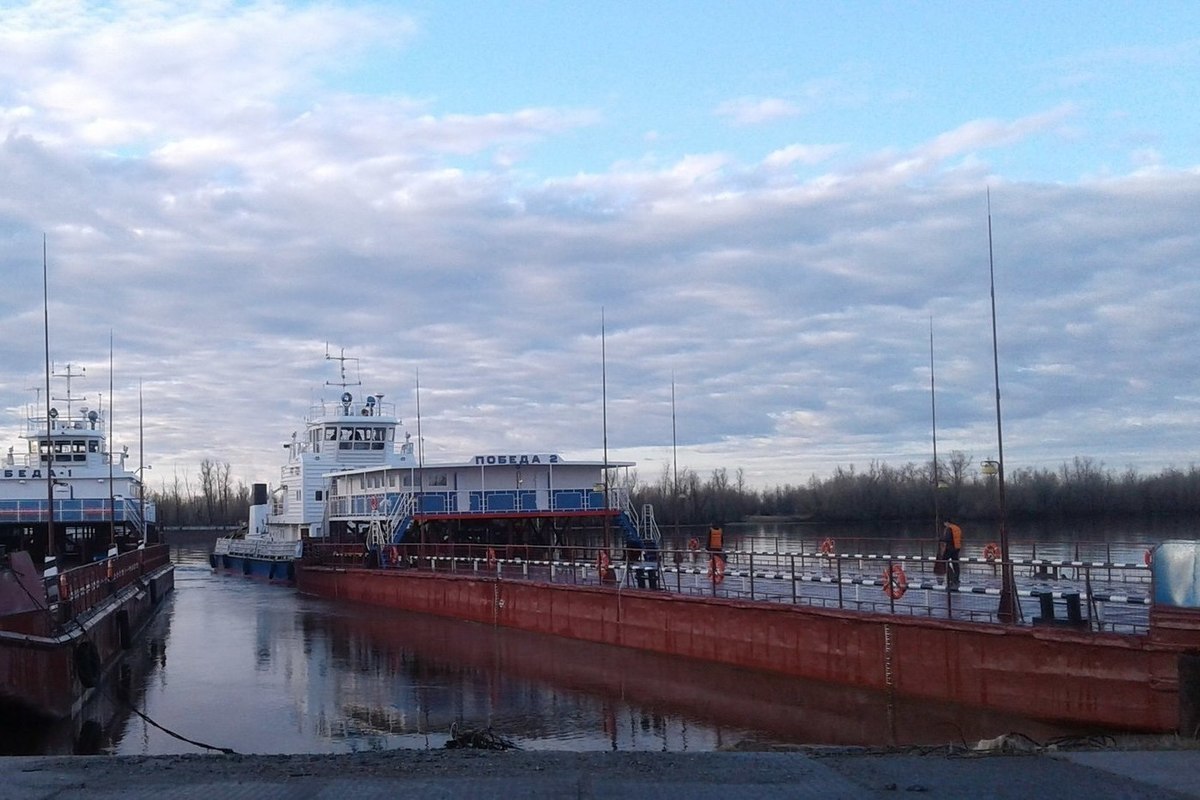 Паромы приобье. Паром победа Салехард-Приобье. Паром Приобье Салехард. ОИРП паром Салехард Приобье. Паром победа Салехард.