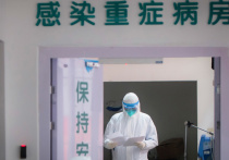 Китайские государственные СМИ подтвердили, что скончался доктор Ли Вэньлян – именно он первым поднял тревогу по поводу нового коронавируса