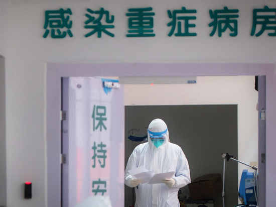 Полиция расследует смерть китайского врача, первым сообщившем о коронавирусе