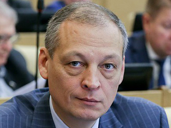"112": депутат Госдумы Хайруллин погиб при крушении вертолета