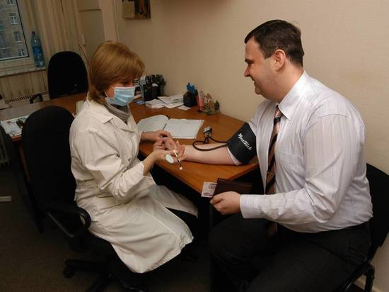 Минздрав обвинил российских врачей в неумении общаться с пациентами