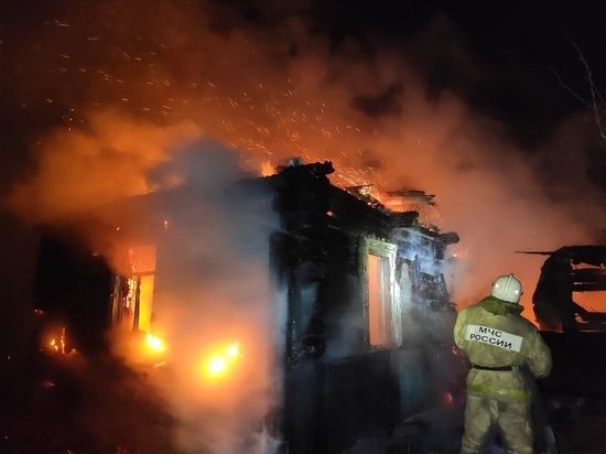 Три мощных пожара произошли за ночь в Калужской области
