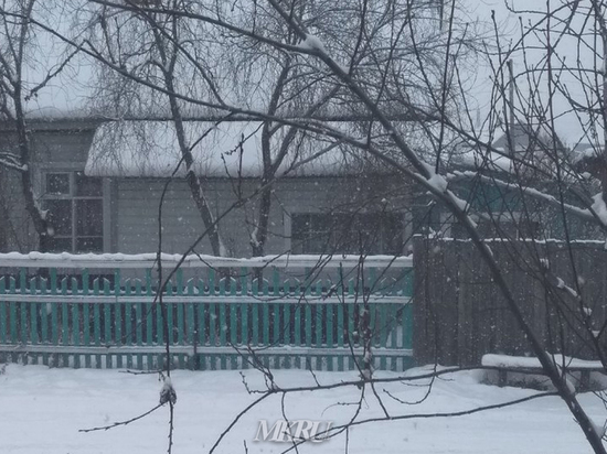 Жители Петровска-Забайкальского сообщили о снегопаде в районе
