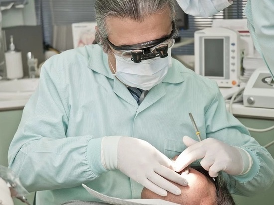 Врач-стоматолог в Нижнем зарабатывает около 55 тыс рублей