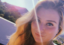 24-летняя дочь российского олигарха Романа Абрамовича Софья проводит время на Ибице в Испании