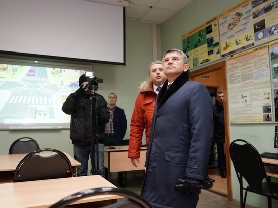 Игорь Маковский посетил УЦ «Энергетик» и АТХ