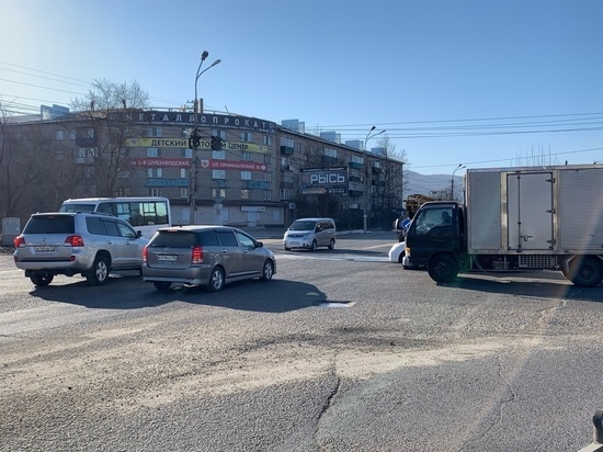 Участки дорог с самыми большими пробками хотят реконструировать в Чите