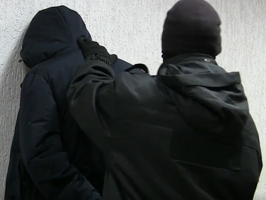 Трое мужчин вымогали у саратовского бизнесмена 50 млн рублей, возбуждено дело