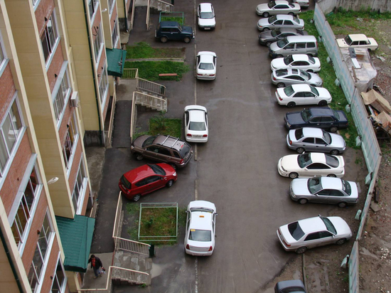 Костромичей научат правильно обустраивать парковки для авто возле дома