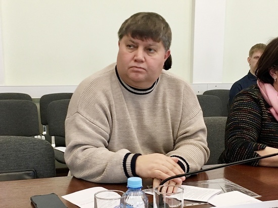 Чиновник мэрии официально заявила, что в саратовских школах поборов нет