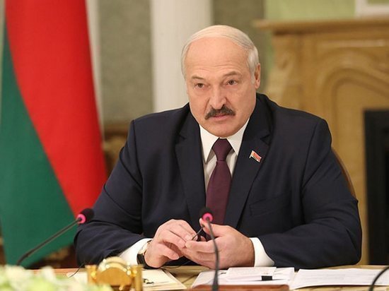 “Нервному” поведению Лукашенко нашли объяснение
