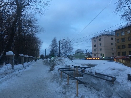На улице Старостина ограничат движение машин во время уборки снега