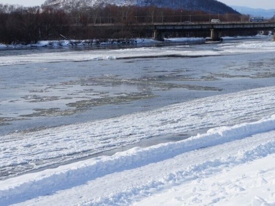 В феврале в Слюдянском районе завершат расчистку русел рек
