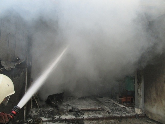 В Ивановской области в воскресный день сгорели пристройка к дому и баня