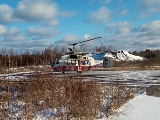 Вертолет спасателей доставил в Тверь тяжелобольного мужчину