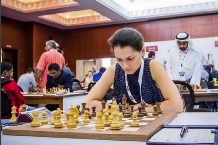 Выиграла соревнование шахматистка из Индии Хампи Конеру