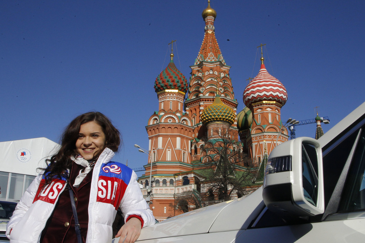 Олимпийская чемпионка Аделина Сотникова попала в больницу