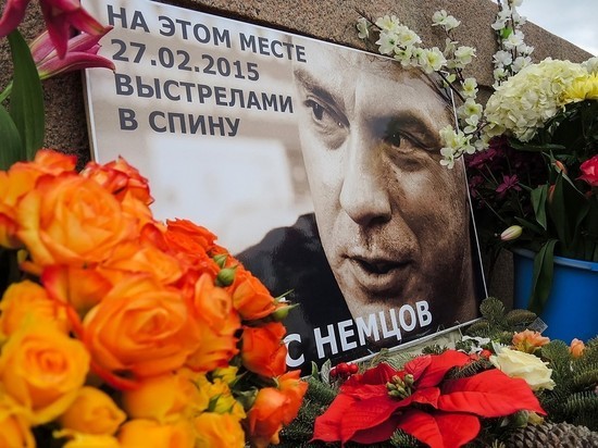 СМИ: в Кемерово увольняют медсестру - жену организатора марша памяти Немцова