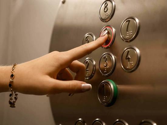 Волгоградский бизнес-центр получил штраф за опасные лифты