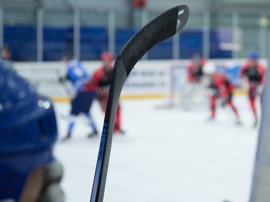 Хоккеисты из Кузбасса одержали победу в последнем матче сезона