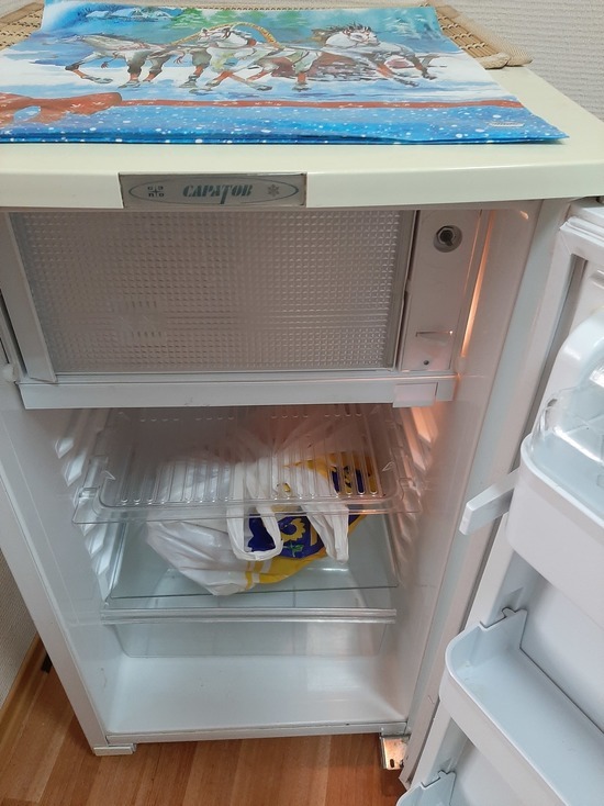 Жители заявили о закрытии производства легендарного холодильника «Саратов»