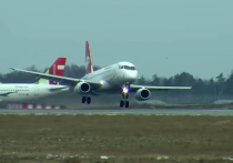 В Сети появилась видеозапись посадки самолета «Сухой суперджет» в аэропорту Шереметьево