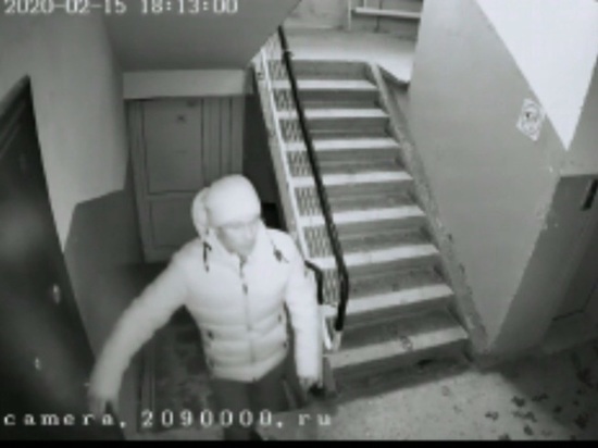 В Новосибирске вор ограбил незапертую квартиру