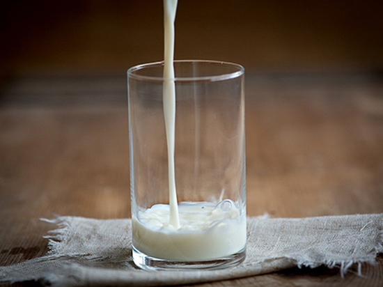 Правительство РФ отменило советскую норму о молоке «за вредность»