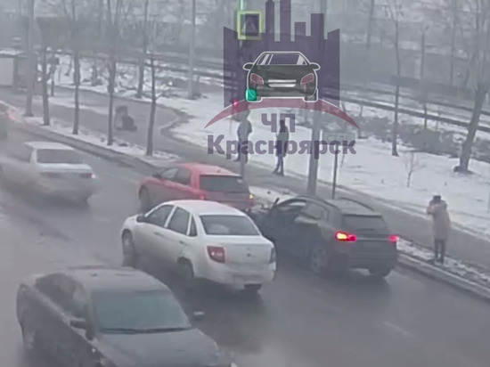 На Свердловской водитель напал на беременную женщину и брызнул в нее из газового баллона