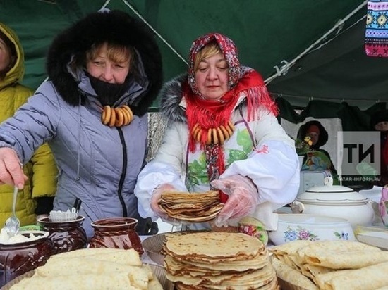 Масленицу в Казани встретят блинами и частушечным баттлом