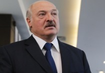 Президент России Владимир Путин предложил Белоруссии компенсировать выпадающие из-за налогового маневра доходы от поставок нефти, заявил сам белорусский глава Александр Лукашенко