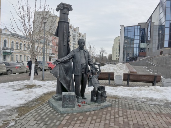 Саратовскому памятнику нашли необычное применение