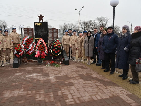 В Трусовском районе почтили память погибших защитников Отечества