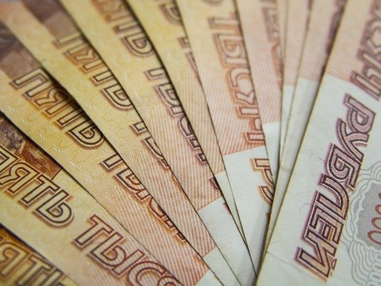 Более 100 тысяч рублей лишились жители Псковской области из-за мошенников