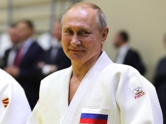 Путин прибыл на турнир по боевому самбо в Сочи