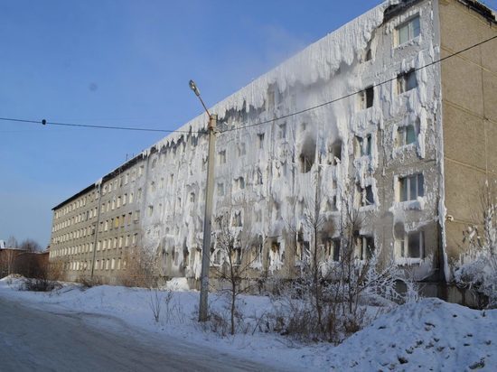 Жители дома-«айсберга» в Иркутске так и не договорились с мэрией